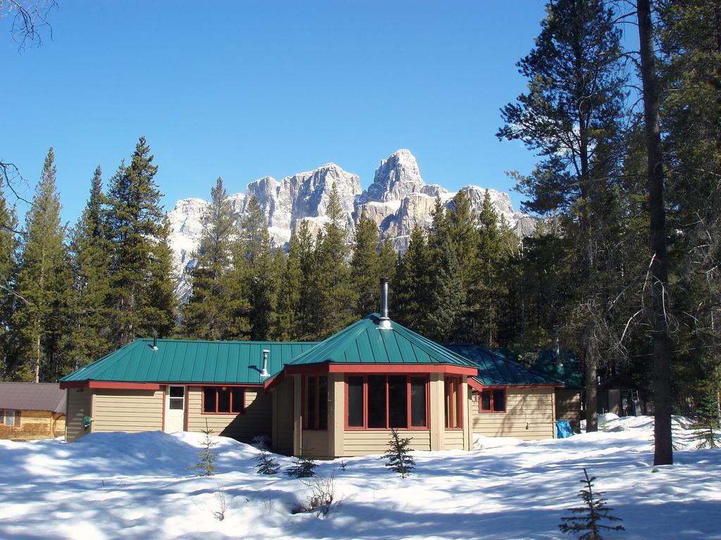 Hi Castle Mountain - Hostel Esterno foto